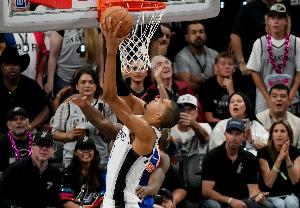 托尼·帕克：文班亞馬是目前最強的NBA球員 從未見過這樣的天才