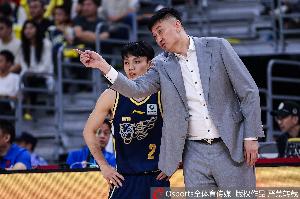 解說：杜鋒習慣了過去非常嚴格的交流方式 今年外援限制本土球員