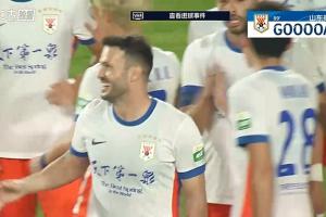泰山5-1領先！張巖撲救脫手，瓦科輕松推射破門