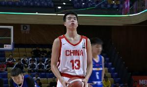 效率不高！張懿趙杰7中2得到8分2板3助2斷 三分3中1&罰球3中3