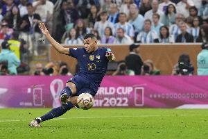 迪薩西回憶2022世界杯：姆巴佩最強，凱恩最難對付，登貝萊最搞笑