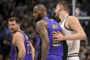 極速NBA選秀評價低調(diào)看直播_極速NBA選秀評價低調(diào)看直播在線觀看_免費看直播