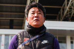 官方：備戰U20女足世界杯，王軍接替科林·貝爾出任U20女足主帥