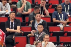 火爆李楠與張云松現身NBA夏季聯賽挑選外援 休賽期引援VS北京至關重要首發陣容_火爆李楠與張云松現身NBA夏季聯賽挑選外援 休賽期引援VS北京至關重要首發陣容在線觀看_免費看直播