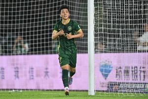 本賽季陶強龍中超打進4球，均是替補出場后在下半場補時階段打進