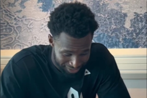 看NBA也就圖一樂！維金斯觀看《籃球火》現(xiàn)場發(fā)問這居然不是AI？