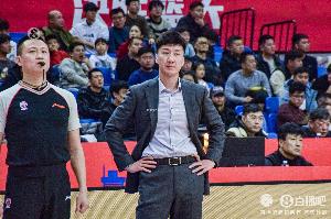 媒體人：北控男籃組成了主教練哈里斯 助教張兆旭&韓碩的新班底