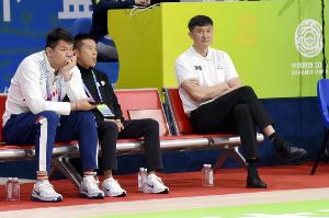 媒體人：廣東連續五年大手筆投入成績欠佳 朱芳雨/杜鋒最終擔責
