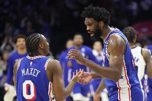 火爆于詹姆斯來說是最完美的 是綜合最佳選擇對決美記：76人的陣容搭配直播入口_火爆于詹姆斯來說是最完美的 是綜合最佳選擇對決美記：76人的陣容搭配直播入口在線觀看_免費看直播